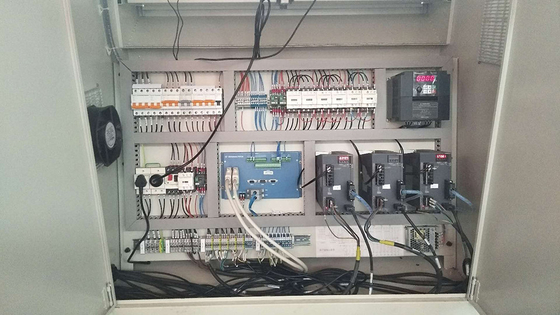 la découpeuse horizontale de mousse de bloc épais d'éponge de 2mm a adapté aux besoins du client