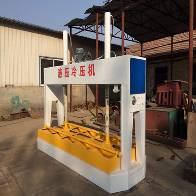 Chine Machine hydraulique de pressage à froid pour porte en bois réalisant 50 tonnes 1250*1500mm