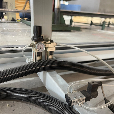 Coupeuse automatique de mousse de polyuréthane pour feuille d'éponge Machine de découpe de mousse horizontale à grande vitesse