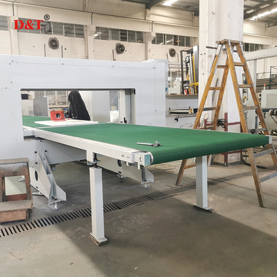 5 roues fil rapide précision machine de coupe en mousse PU pour la laine de roche PIR EVA coupeuse verticale