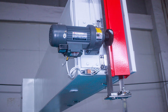 Matelas vertical d'éponge d'unité centrale Eva Foam Cutting Machine For