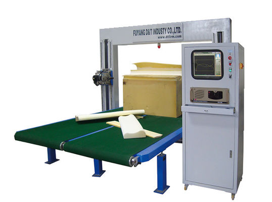 Découpeuse de oscillation de lame du polyuréthane 6KW flexible pour des 2D formes