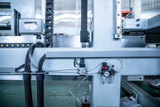 l'unité centrale de précision de 0.5mm écument découpeuse avec la lame verticale