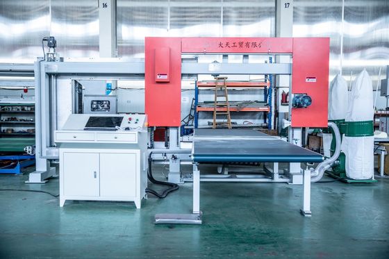 La découpeuse horizontale et verticale 3D de fil de lame forme 6m/Mim