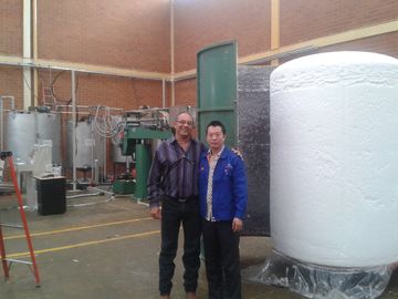 Chaîne de production de mousse de l'éponge/unité centrale/machine pour l'usine d'échelles moyennes 220L/moule