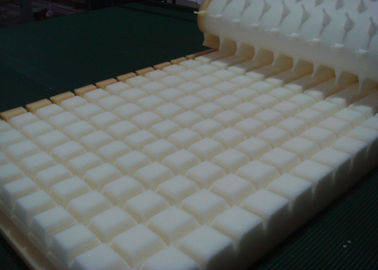 Machine automatique de fabrication de mousse en mousse continue de matelas en mousse