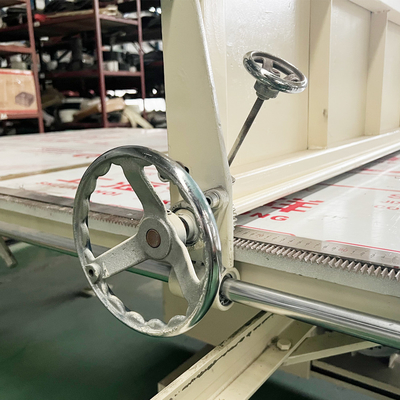 Commande numérique par ordinateur verticale manuelle de découpeuse de mousse de matelas d'éponge