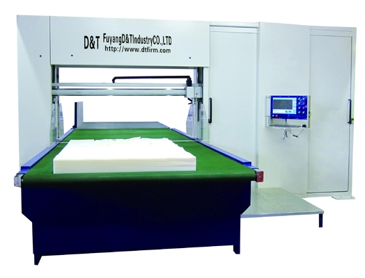 formes de la coupe de découpeuse d'éponge à double lame de commande numérique par ordinateur de 40m/Min Foam Upright 3D